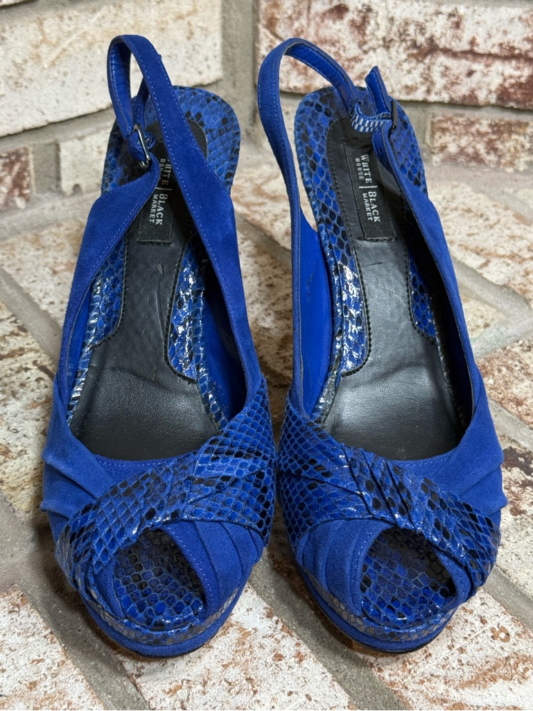 White House Black Market Tern Blue Snake-Embossed Peep Toe Slingback Heels